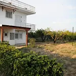 Casa vacanze στον λεμονόκηπο Nerántza