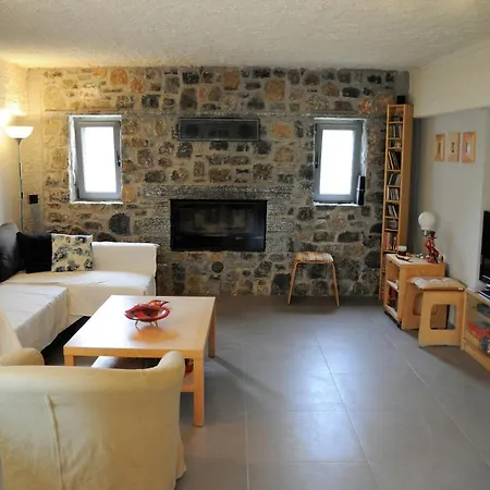 στον λεμονόκηπο Holiday home